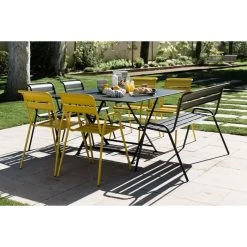 Table De Jardin 8 Personnes FERMOB Cargo 128 X 128 Cm - Carbone 11 Table De Jardin 8 Personnes FERMOB Cargo 128 X 128 Cm - Carbone -Lafuma Magasin 024147 table jardin fermob cargo 128 cm carbone ambiance 5