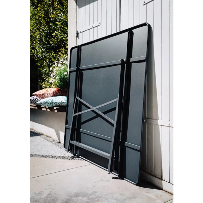 Table De Jardin 8 Personnes FERMOB Cargo 128 X 128 Cm - Carbone 3 Table De Jardin 8 Personnes FERMOB Cargo 128 X 128 Cm - Carbone – Image 3