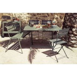 Table De Jardin 8 Personnes FERMOB Cargo 128 X 128 Cm - Cactus 6 Table De Jardin 8 Personnes FERMOB Cargo 128 X 128 Cm - Cactus -Lafuma Magasin 024182 table de jardin fermob cargo 128 x 128 cm cactus ambiance 2