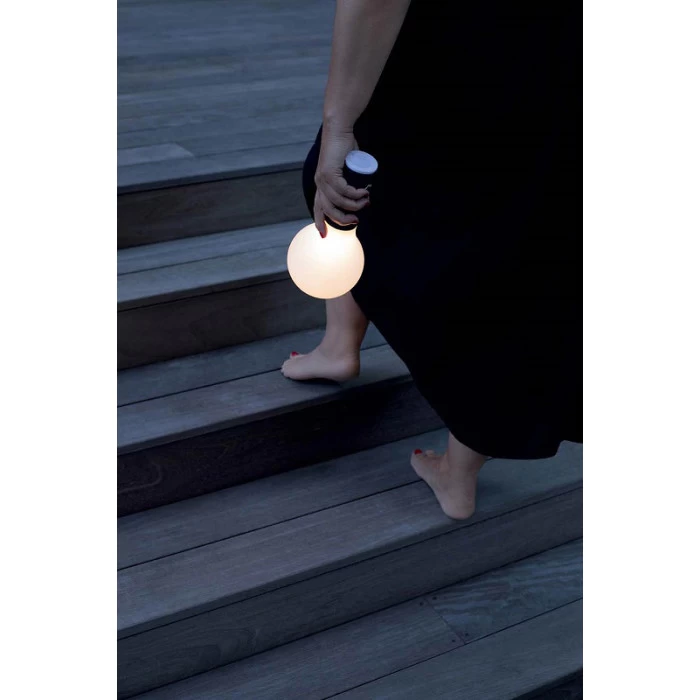 Lampe De Jardin FERMOB Aplô H 24 Cm - Carbone 2 Lampe De Jardin FERMOB Aplô H 24 Cm - Carbone – Image 2