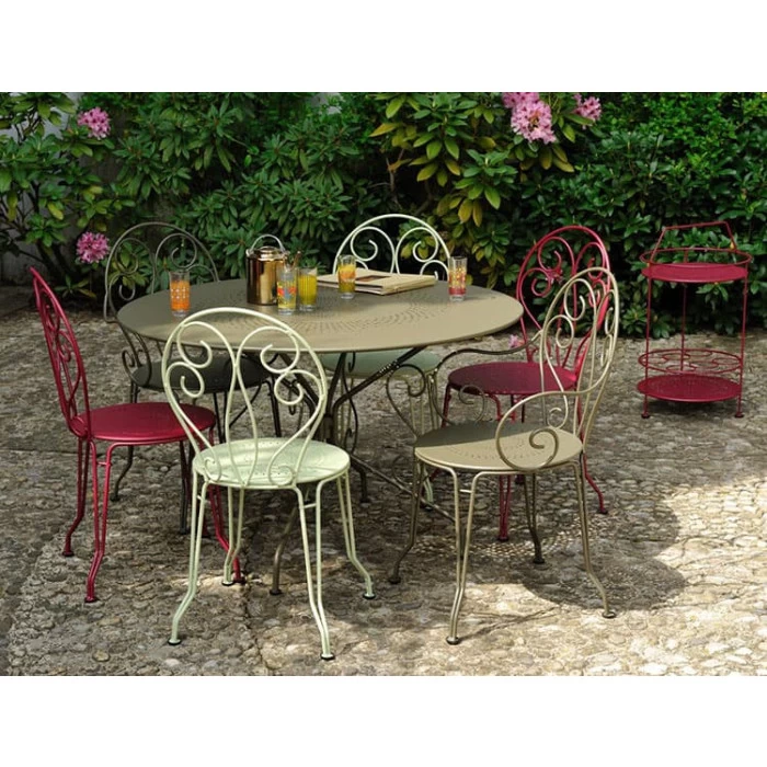 Chaise De Jardin Empilable FERMOB Montmartre - Ocre Rouge 2 Chaise De Jardin Empilable FERMOB Montmartre - Ocre Rouge – Image 2