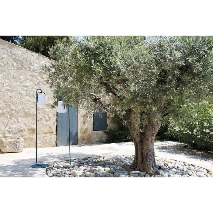 Pied à Planter Pour Lampe Nomade FERMOB Balad - Bleu Acapulco 2 Pied à Planter Pour Lampe Nomade FERMOB Balad - Bleu Acapulco – Image 2