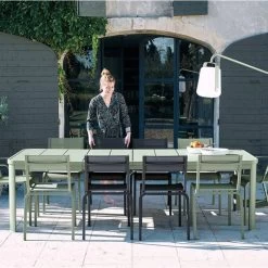 Table De Jardin 10 Personnes Avec 2 Rallonges FERMOB Oléron 155 / 255 X 100 Cm - Gris Argile 16 Table De Jardin 10 Personnes Avec 2 Rallonges FERMOB Oléron 155 / 255 X 100 Cm - Gris Argile -Lafuma Magasin oleron cactus maillane book2020 sebastien erome 8 min 1 6